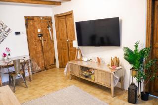 Charmant appartement climatisé en plein coeur du village et proche des plages avec wifi - 9