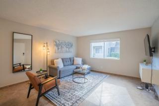 Central Stay with Pool Gym Parking Balcony WD - 0