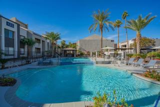 Central Stay with Pool Gym Parking Balcony WD - 9