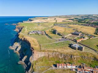 Adventure House - Whitby - 0