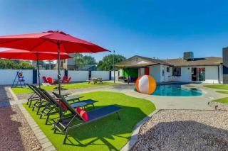 Desert Retreat w/ Pool Near Dtwn Tempe & ASU - 0