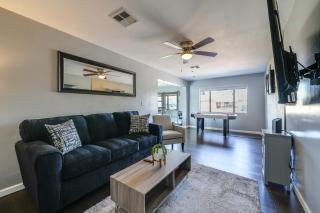 Desert Retreat w/ Pool Near Dtwn Tempe & ASU - 4