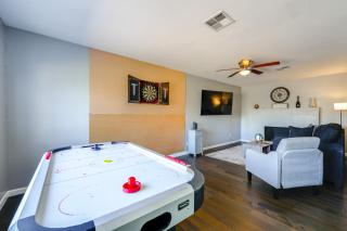 Desert Retreat w/ Pool Near Dtwn Tempe & ASU - 3