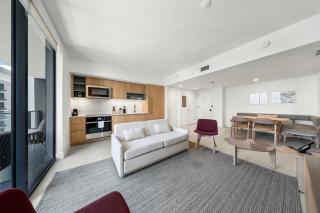 Modern 2BR at Natiivo - High Floor - Rooftop Pool - Downtown - 7