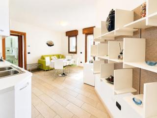 4Min Walk to the Beach, Free parking, Air Conditioning e Patio - 0