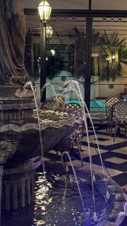 Le Flâneur Boutique Hotel - 4
