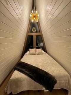 Wolf Pup- A Frame- Hillside Tiny Cottage Wi-Fi - 5