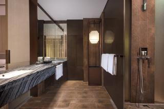 Courtyard by Marriott Shanghai International Tourism and Resorts Zone - 6