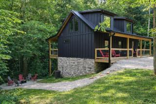 Red River Gorge Wolf Den Luxury Cabin Hottub Wi-Fi - 0