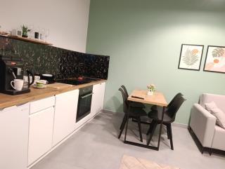 Studio W230 - 4