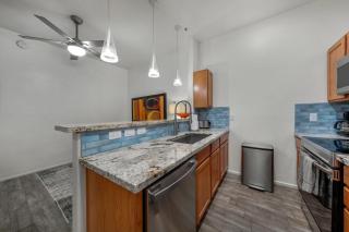 Pool and Hot Tub- River Walk, 2 BR 2 BA - 7