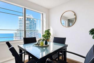 Level 34 Q Ocean View Stay - 9