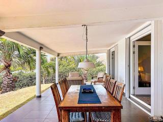 Villa Sunrise Indigo – Spacious Retreat with Gorgeous Sea Views - 8