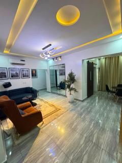 3CUS Luxury Residence with 24hr Power Located in Central Abuja - 0