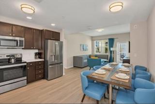 Modern 3B2b APT near Convention Center Universal D - 9