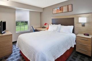 TownePlace Suites by Marriott Brookfield - 3