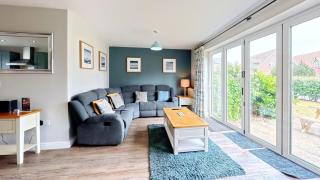 Ocean Cove - Part of the The Bay Filey Holiday Village with pool, gym and direct beach access, pub, restaurant, tennis and meadows walks - 9
