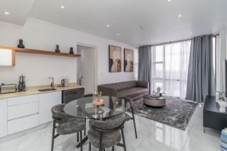 Luxury 2BR at Masingita Towers Sandton - 1