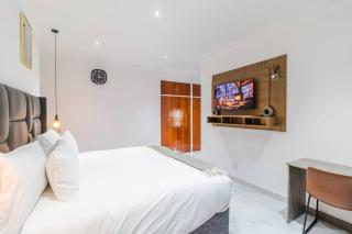 Boutique Hotel-Style Room In Ferndale-D4 - 5