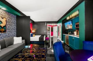 The Joker Suite On LV Strip - 0