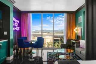 The Joker Suite On LV Strip - 9