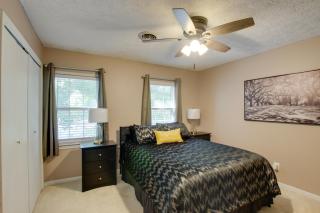5 Mi to Downtown Davenport! Townhome w/ Patio - 1