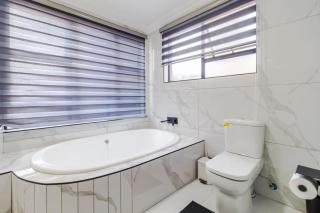 Boutique Hotel-Style Room In Ferndale-B2 - 4