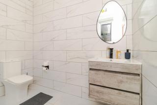 Boutique Hotel-Style Room In Ferndale-A1 - 6