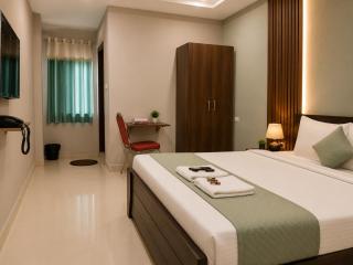 Hotel Rise Grand Kukatpally Near Hitex Exhibition Center & Nexus Mall, Yashoda Hospital - 4