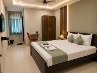 Hotel Rise Grand Kukatpally Near Nexus Mall - 3