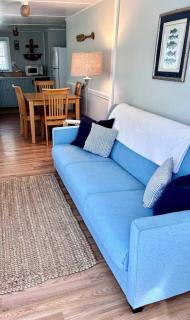Drop Anchor Cottages and Lake House - 7