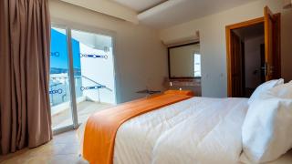 Intouriste Hotel & Suites - 1