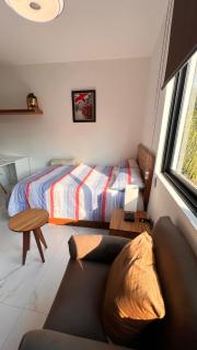 Fully Equipped Studio AC & Parking Sleeps 4 C - 4