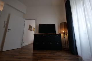Wake up in Naples City Center 4 Guests - 7