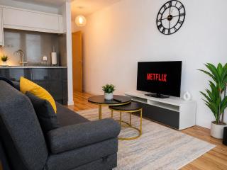2BR Entire Apartment Close to Bullring in Birmingham City Centre - 0