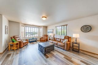 Walk to Town! Charming La Conner Home - 9