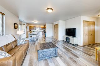 Walk to Town! Charming La Conner Home - 5