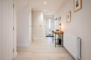 Spacious 3BR Home in Saxmundham - 8
