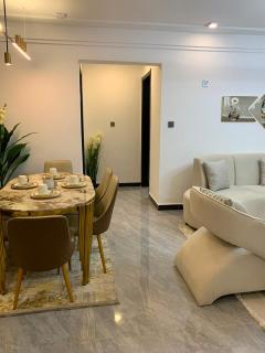 Elegant Home Stay - Lavington - 4