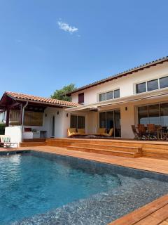 Villa Etamendia - pool with mountain view - 0