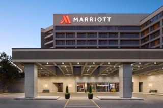 Toronto Airport Marriott Hotel - 8