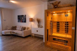 85 qm Ferienwohnung, bis 8 Personen, Sauna, zwei Wohnungen in einer! - 0