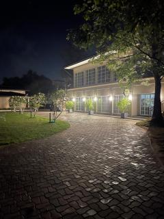 The palace lanka - 1