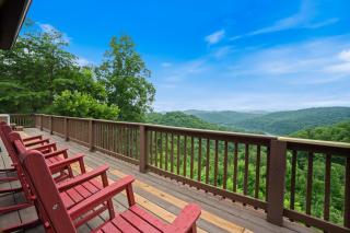 Serene Mtn Cabin Retreat Lake Access Hot Tub - 8