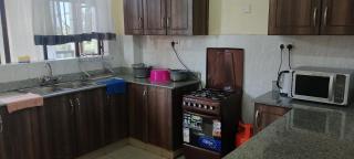 ELEGANT 3 BEDROOMS ALL ENSUITES. - 1