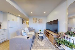 New & Modern Basement Suite - St Clair Hotel - 5