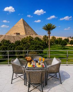 Glow Pyramids View Hotel - 0