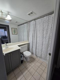 Designer Apartment in Prime Location - 5