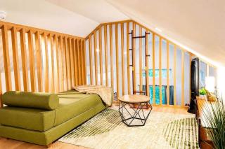 Mid-Century Tiny House - 5