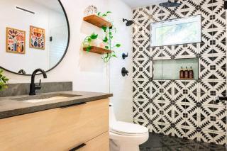 Mid-Century Tiny House - 4